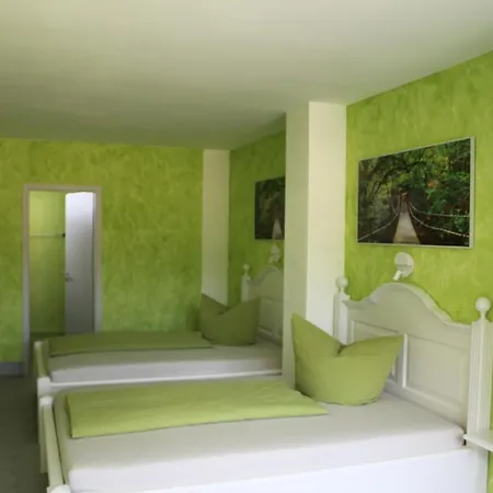 Hotel/pension Rast& Ruh * Zodel