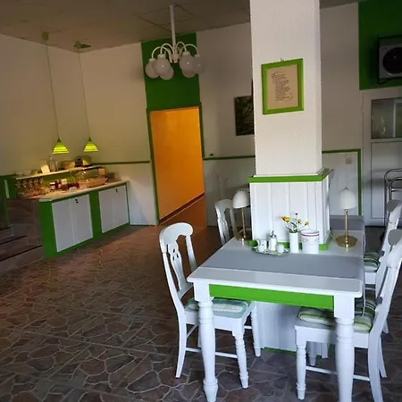 Hotel/pension Rast& Ruh *